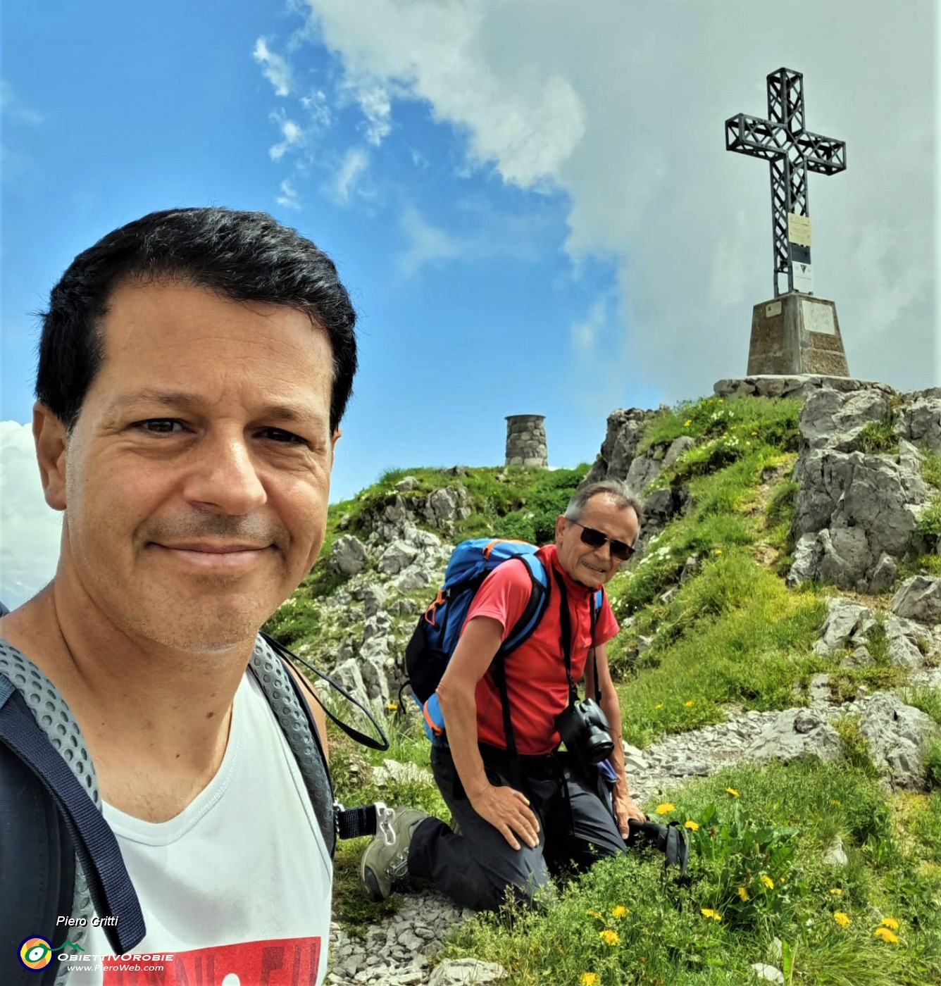 51 In ginocchio per il selfie d'arrivo !.jpg